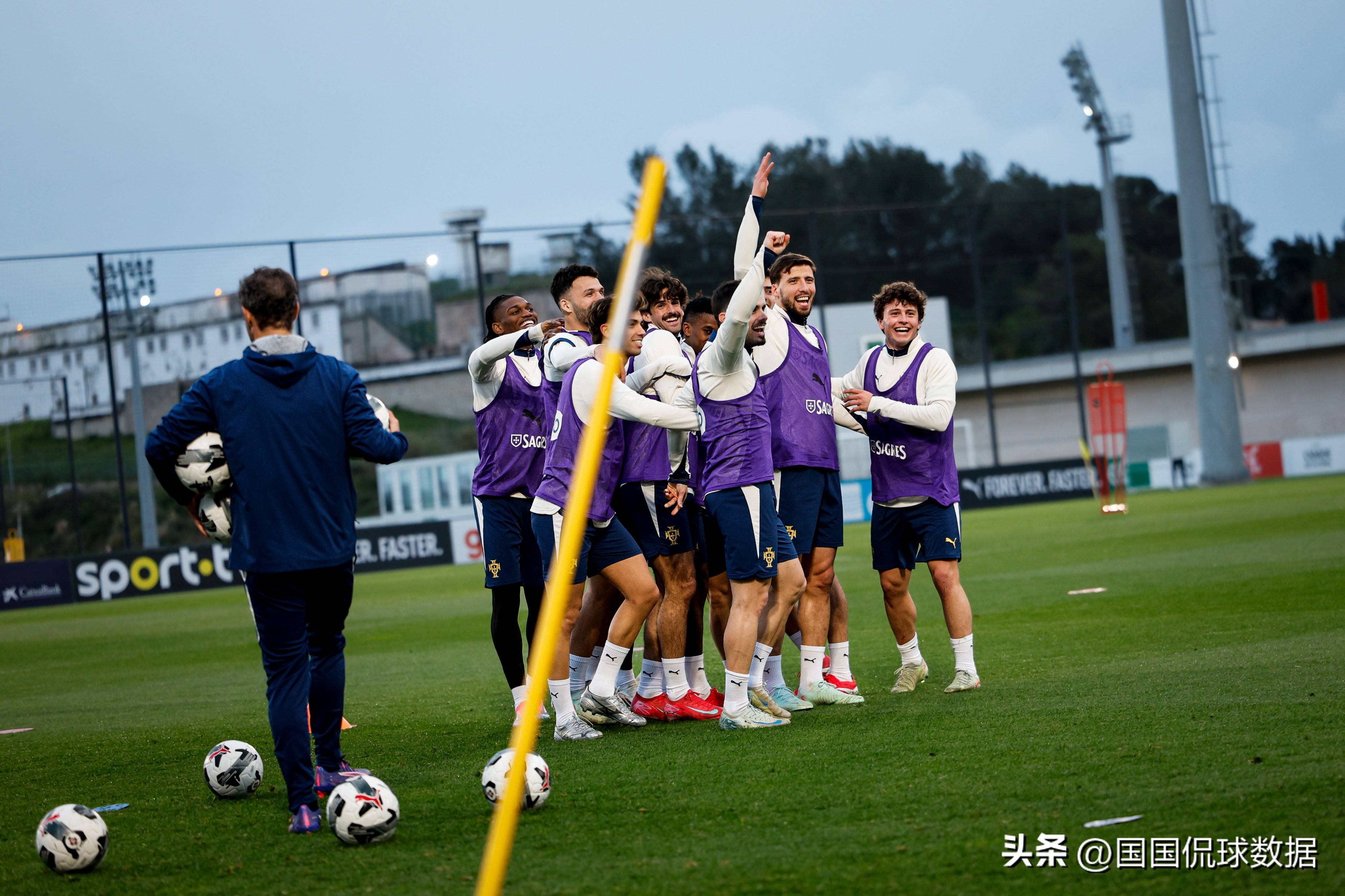 关于马其顿-惨败黑山，无缘晋级欧国联四强的信息