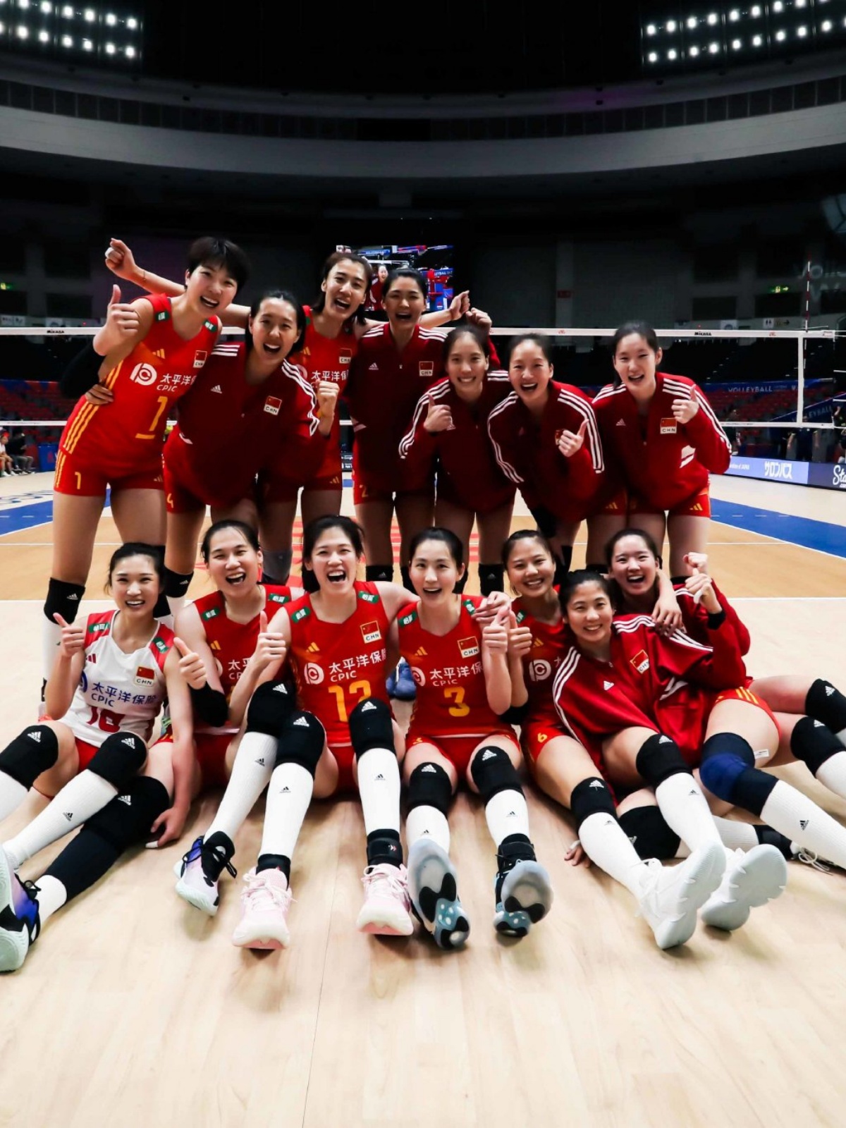 爱游戏在线登录-联赛淘汰赛厮杀正酣，实力对比引关注的简单介绍