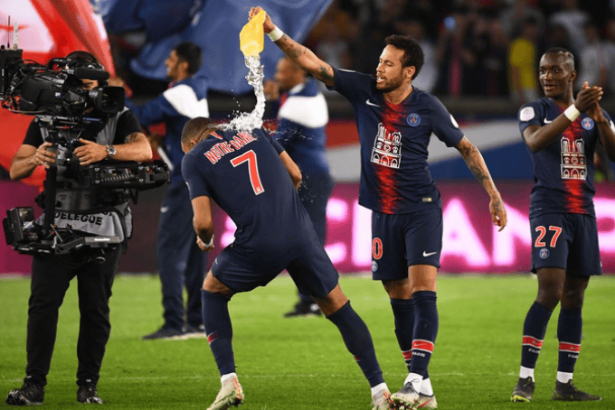 关于亚眠近期表现出色，法甲局势生变的信息