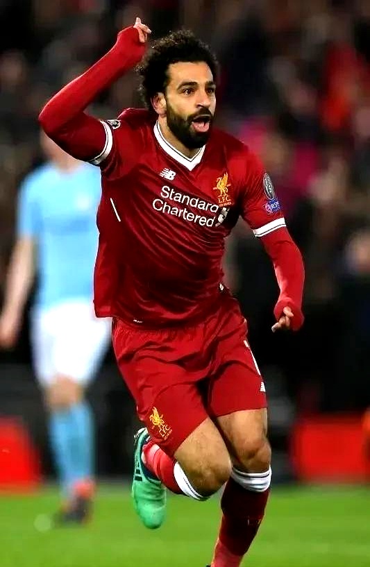 包含阿贾克斯披荆斩棘,欧冠前景一片光明的词条 包含阿贾克斯披荆斩棘,欧冠前景一片光明的词条