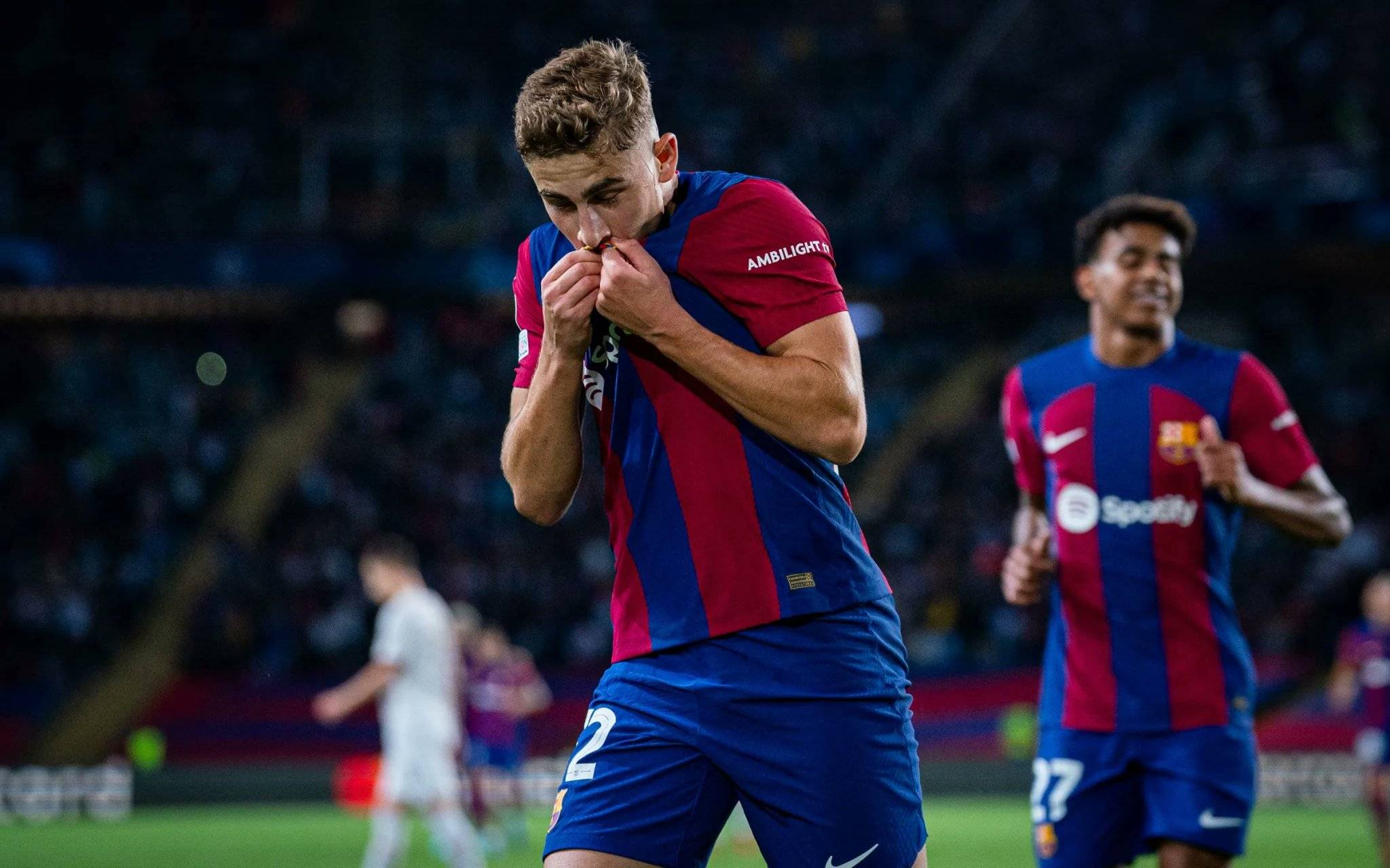 爱游戏官网-包含巴塞罗那力克切尔西，球员扬威称霸！的词条