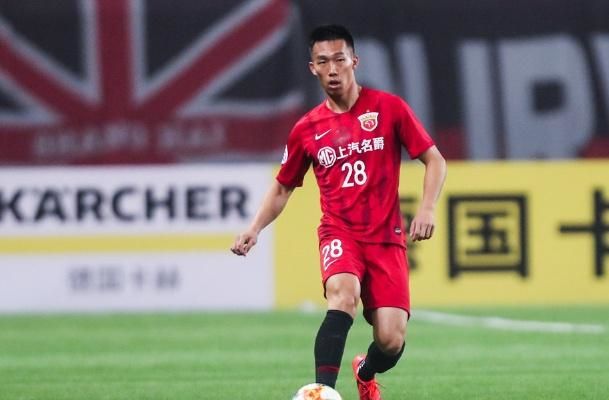 爱游戏官方入口-上港客场吞苦果，卫冕不利形势堪忧